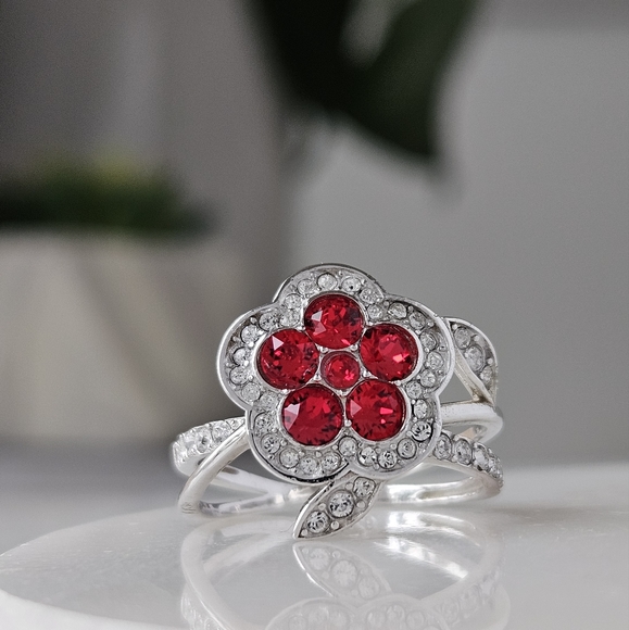 Red Flower Ring, 925 Sterling Silver Charmed Aroma - Picture 5 of 8